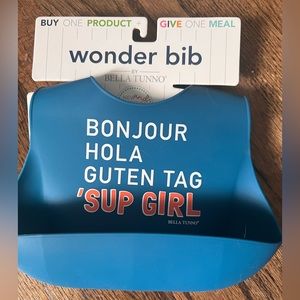 Wonder bib NWT
